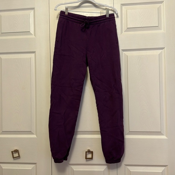 aritzia tna cozy fleece boyfriend sweatpant - Picture 1 of 5